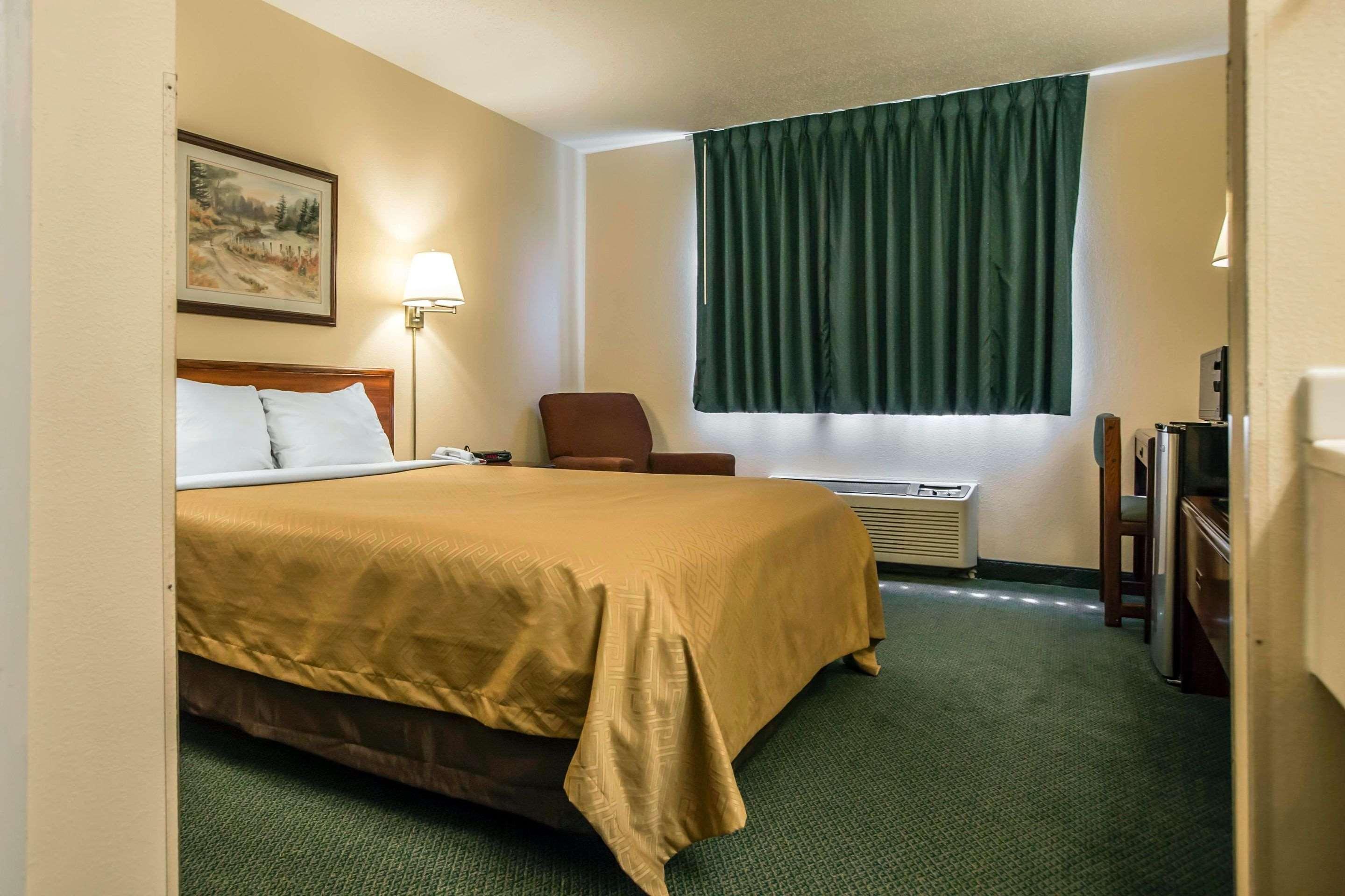 Econo Lodge Princeton Eksteriør bilde