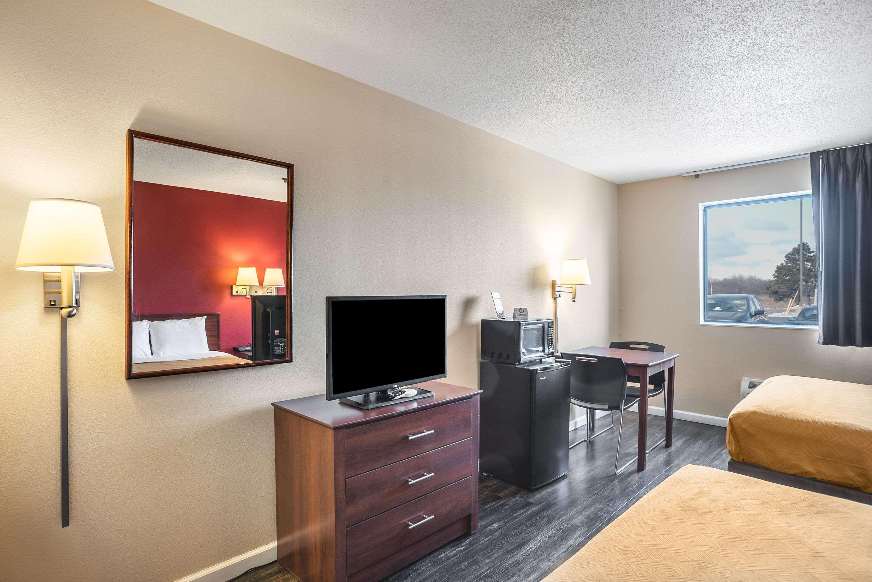 Econo Lodge Princeton Eksteriør bilde
