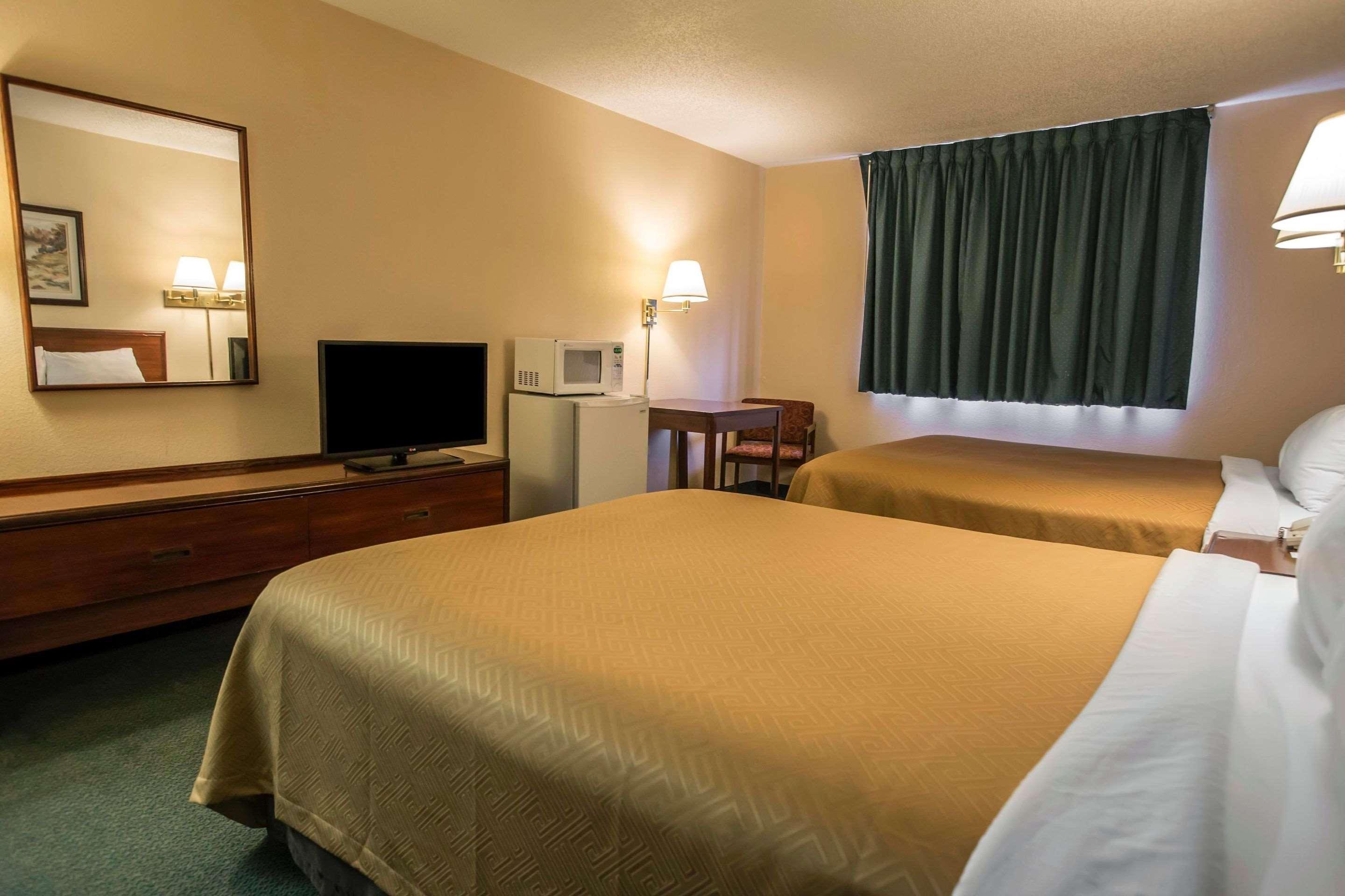 Econo Lodge Princeton Eksteriør bilde