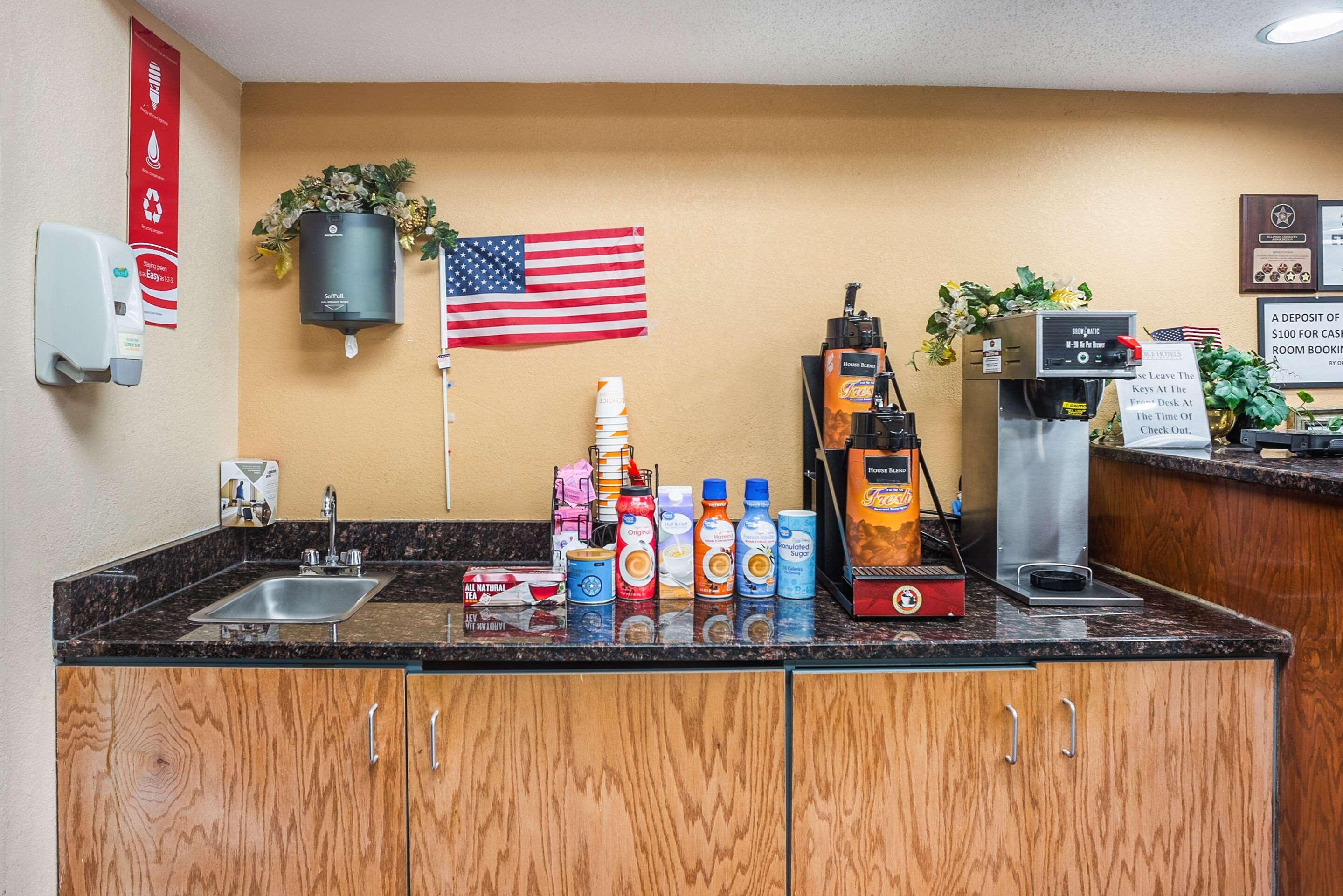 Econo Lodge Princeton Eksteriør bilde